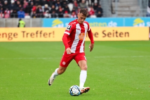 Marvin Obuz Rot-Weiss Essen vs. Arminia Bielefeld Spielfotos 04.11.2023