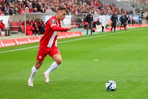 Marvin Obuz Rot-Weiss Essen vs. Arminia Bielefeld Spielfotos 04.11.2023