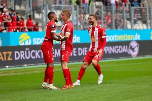 Rot-Weiss Essen Torjubel zum 4:0 gegen FC Ingolstadt 04 28.04.2024