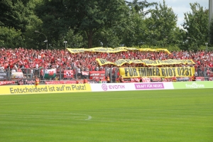 Essen Fans Solidarität mit Riot 0231