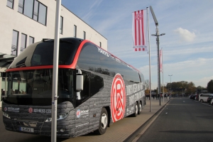 Mannschaftsbus RWE am Stadion Essen