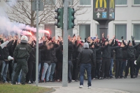 Marsch RWE Ultras, Hools, Fans vor RWO Spiel