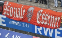 RWE-Banner: Asoziale Essener