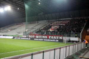 RWE Fans Spruchband im eigenen Gästeblock
