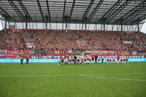 RWE Fans und Spieler feiern 3. Saisonsieg 11. August 2019