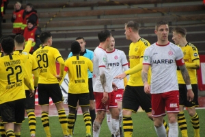 Spielfotos RWE in Dortmund 2019