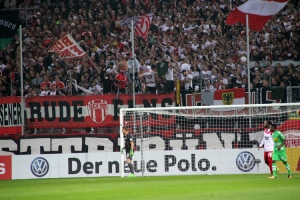 Spielszenen RWE gegen Borussia Mönchengladbach DFB Pokal
