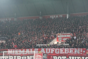 Wunderkerzen Intro RWE Fans gegen Homberg 2019