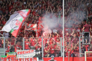 RWO Fans zünden Pyro im Saisonfinale 2019