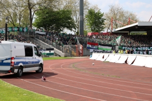 Preußen Münster Fans Polizei in Oberhausen 24.04.2022