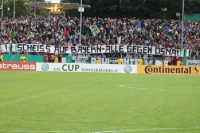 Banner: Scheiss auf Bayern alle gegen Osna