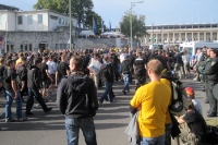 Fans / Ultras der SG Dynamo Dresden auf dem Weg zum Olympiastadion
