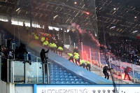 Anhänger der SG Dynamo sorgen für Spielunterbrechung in Rostock