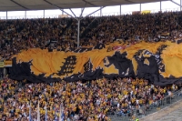 Blockfahne von Dynamo Dresden im Berliner Olympiastadion