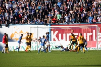 Dynamo Dresden feiert Sieg in Rostock