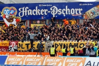 Dynamo Dresden siegt bei Jahn Regensburg