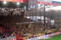 Fans von Dynamo Dresden in der Alten Försterei