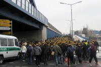 Marsch der Ultras / Fans der SG Dynamo zum Stadion An der Alten Försterei in Berlin-Köpenick, 2012