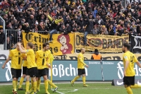 Jubel bei Dynamo Dresden beim 3:2 Sieg gegen St. Pauli