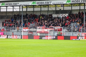 SV Wehen Wiesbaden Fans, Ultras gegen Rot-Weiss Essen 02.10.2022