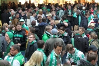 Fans des SV Werder Bremen im Europacenter Berlin