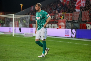 Jannik Löhden Rot-Weiss Essen vs. VfB Lübeck Spielfotos  15.12.2023