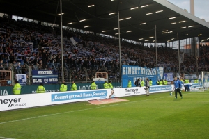 Bochum Fans gegen Ausgründung Spruchband Fahnen