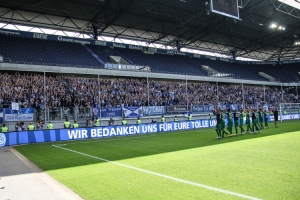 Bochum feiert Sieg in Duisburg