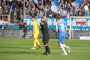 Spielszenen Bochum Karlsruher SC