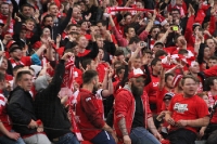 Würzburg Fans und Spieler feiern Zweitligaaufstieg 2016