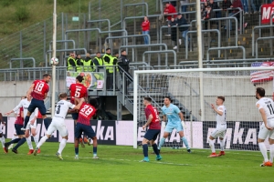 Wuppertaler SV vs. Rot-Weiss Essen Spielfotos 03.05.2022