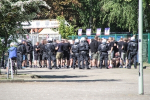 WSV Ultras vor dem Spiel in Krefeld an der Grotenburg