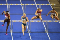 Hürdenlauf der Frauen beim ISTAF Indoor