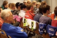 Trikotübergabe der U23 beim Berliner Sechstagerennen