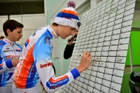 Einschreiben der U23 beim Radklassiker Rund um Eschborn Frankfurt 2013