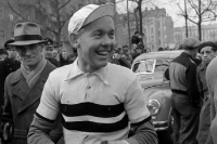 Nach dem Rennen: Berlin-Angermünde-Berlin 1952