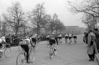 Start des Radrennens Berlin Angermünde Berlin, DDR 1952