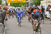 Auf geht´s! Startschuss des Jedermann-Rennens beim Radfest Rund um Buckow 2012