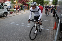 Auf die Strecke: Start des 13-km-Einzelzeitfahrens beim Radfest Rund um Buckow 2012