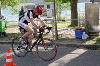 Auf die Strecke: Start des 13-km-Einzelzeitfahrens beim Radfest Rund um Buckow 2012