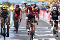 André Greipel gewinnt 2. Etappe der Tour 2015