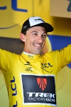 Fabian Cancellara holt gelbes Trikot