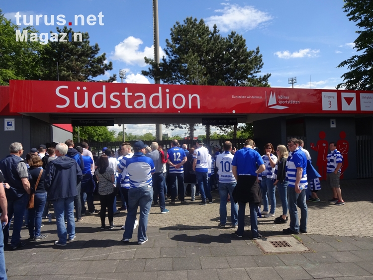 Foto: MSV Duisburg Fans bei Fortuna Köln 13.05.2017 ...