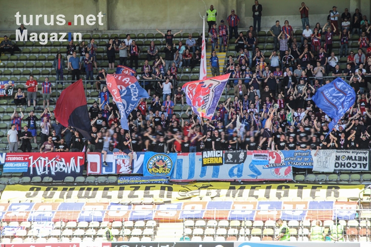 Wuppertaler SV Fans in Krefeld Mai 2018