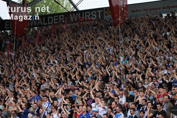 Toller Support der Rostocker Fans / Ultras beim 1. FC Union Berlin