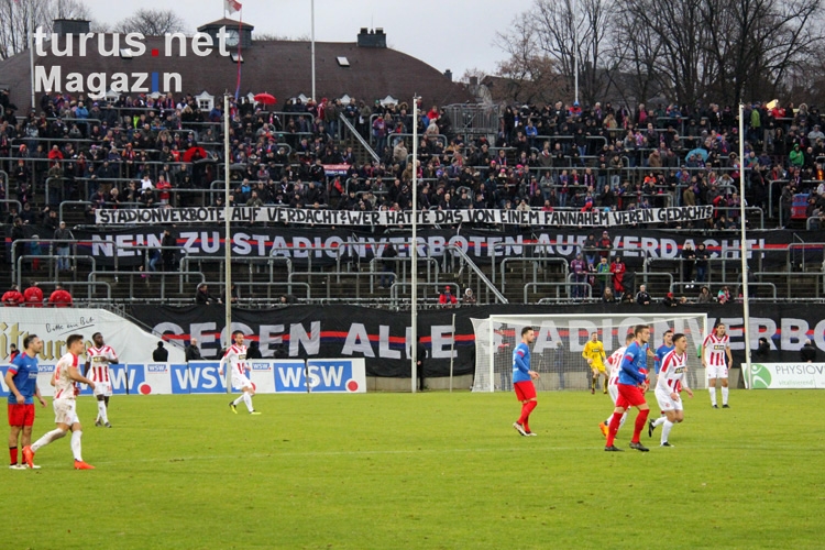 Ultras Wuppertal gegen Stadionverbot Protest