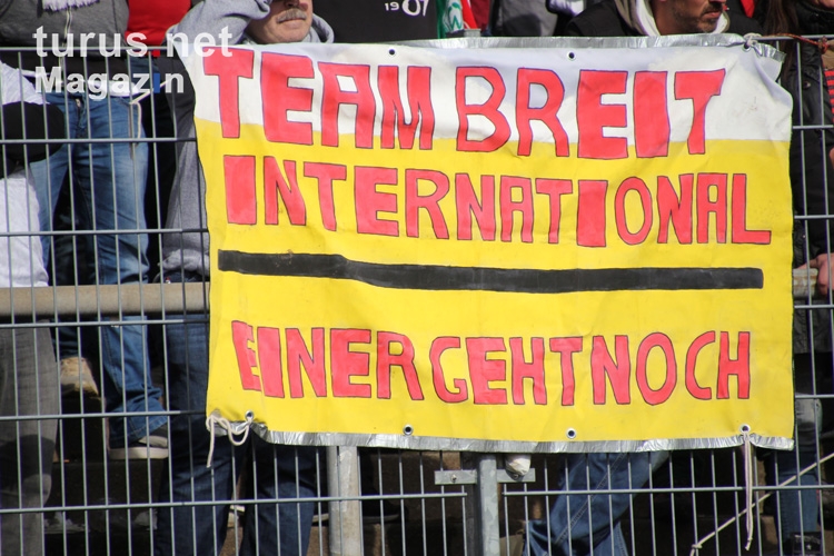 Team Breit International einer geht noch Zaunfahne