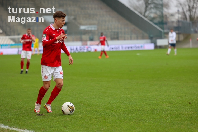 Sandro Plechaty Rot-Weiss Essen vs. Wuppertaler SV Spielfotos 23-01-2022