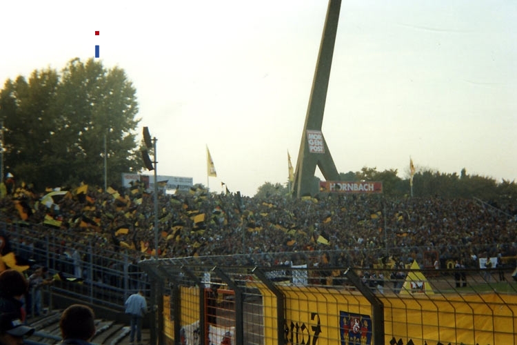 Rudolf-Harbig-Stadion von Dynamo Dresden (1995)
