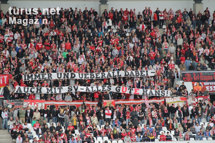 RWE: Banner-Gruß an Stadionverbotler